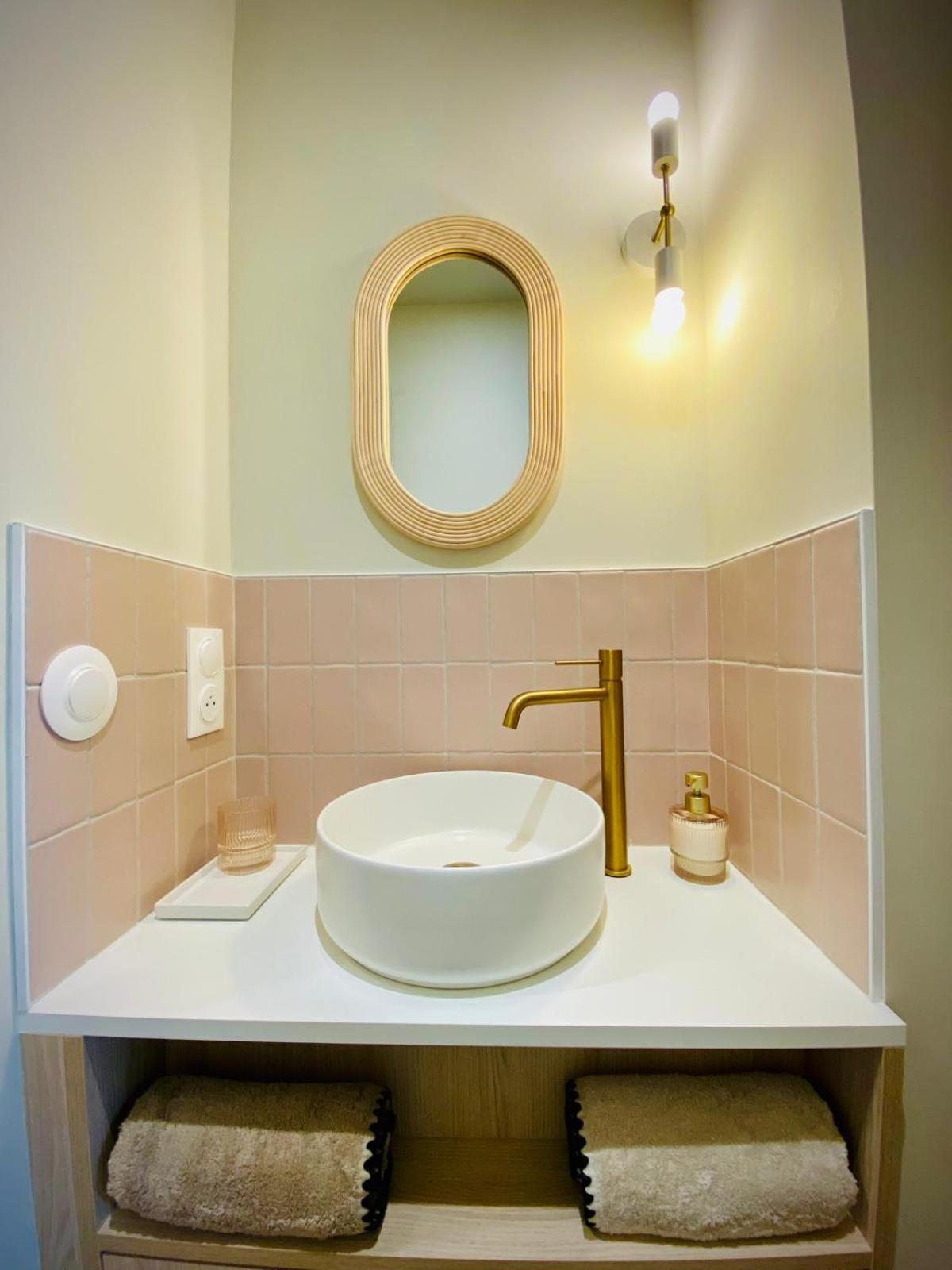 Le Domaine De Soani - Piscine Interieure, Jacuzzis & Sauna Adult Only Saint-Evarzec Exterior photo